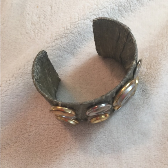 Vintage "Button" Cuff - Picture 3 of 3